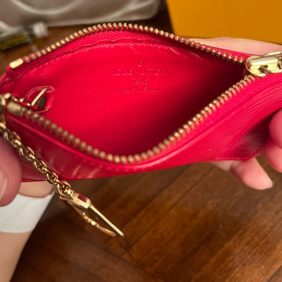 LV EPI Key Pouch 💯 Authentic - Picture 7 of 14